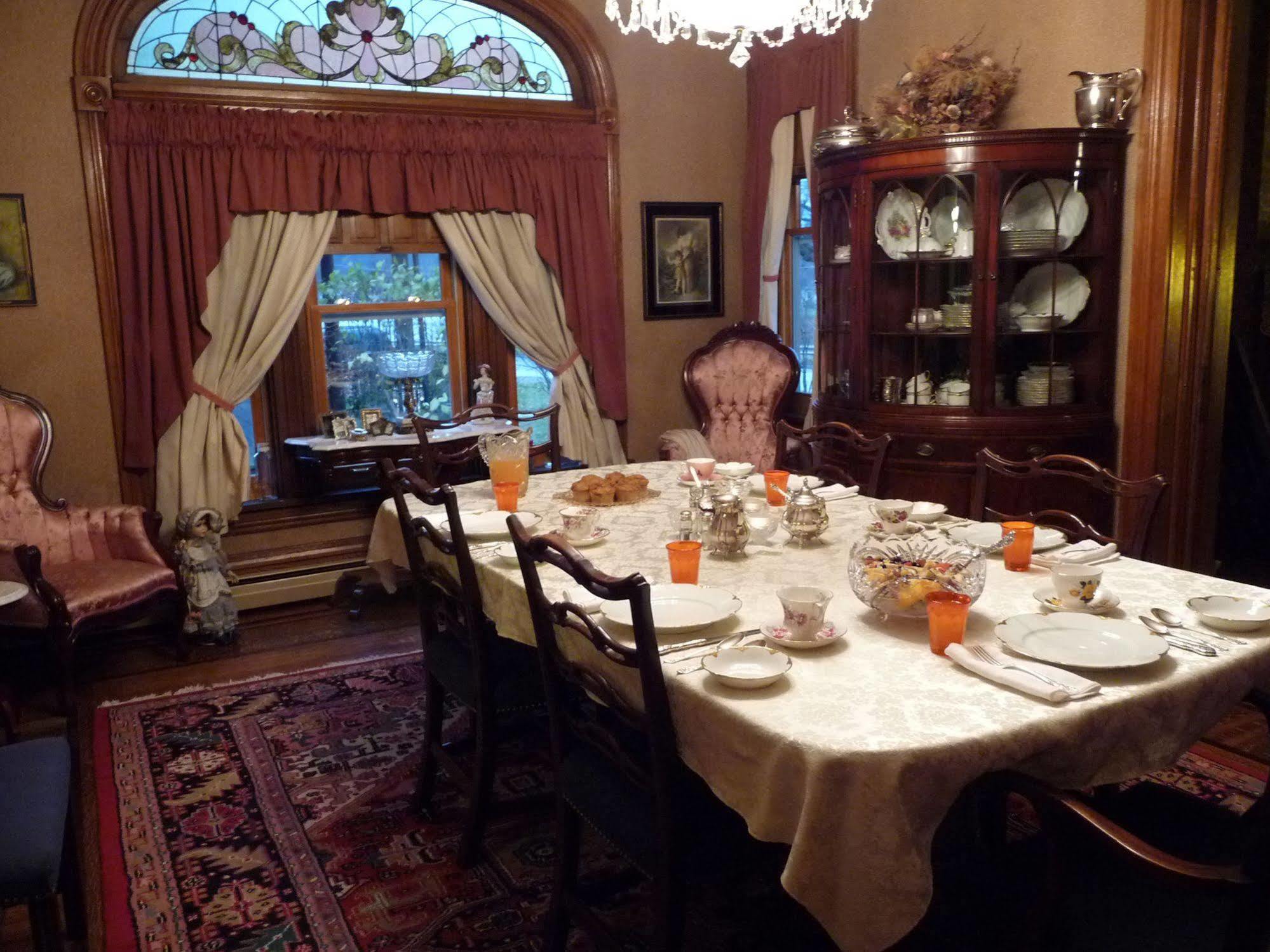 Victorian Loft Bed And Breakfast Clearfield Extérieur photo